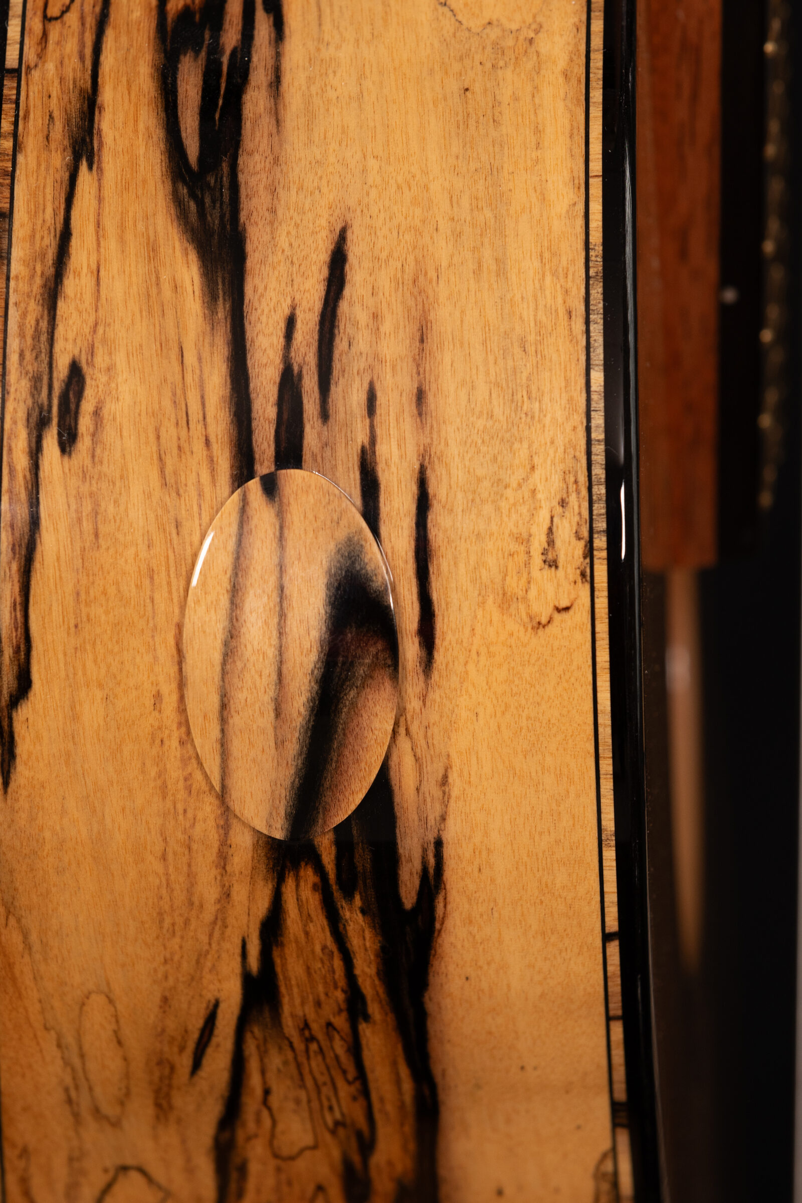 Ryer guitar headstock and tuners