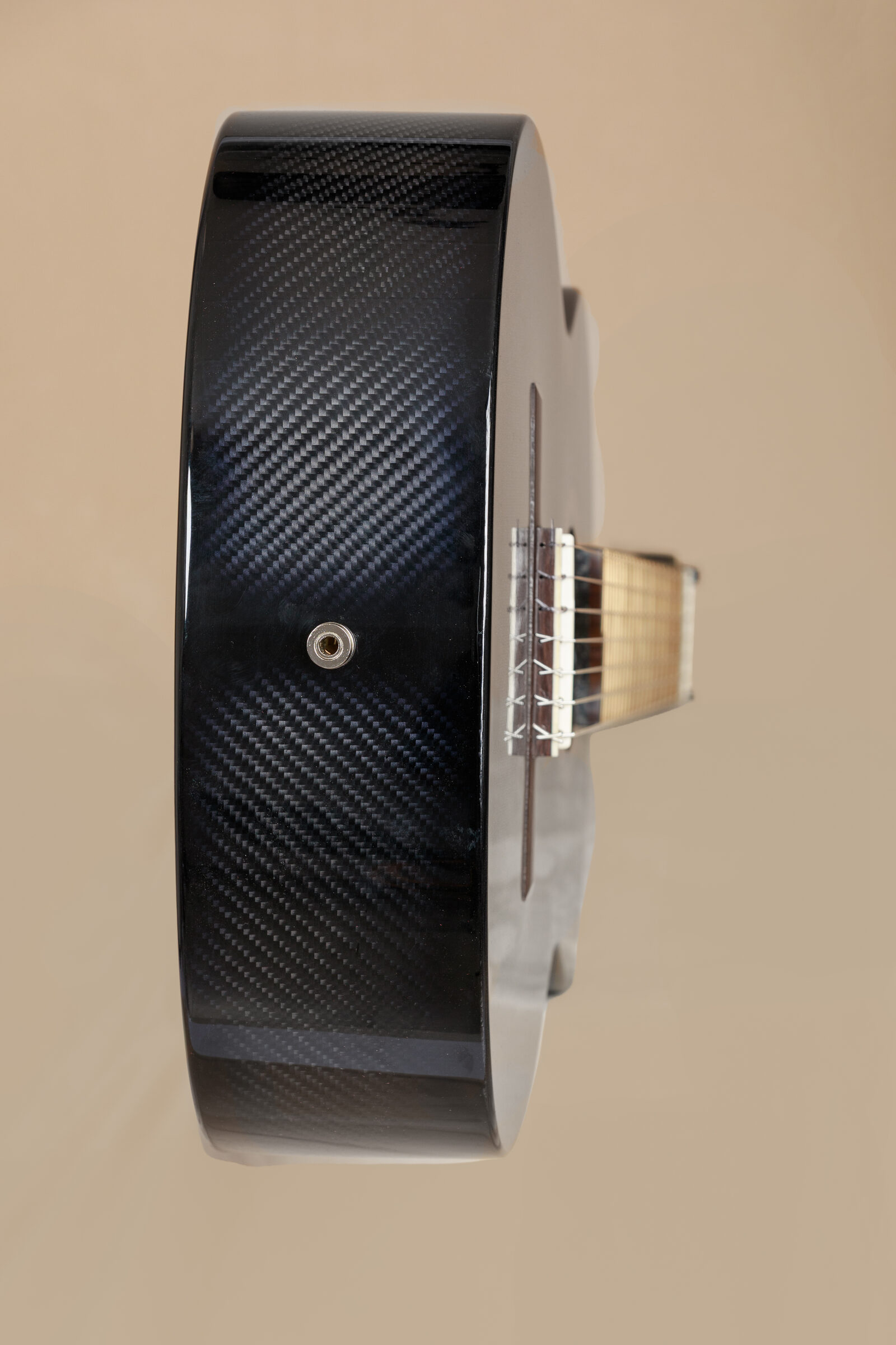 Ryer carbon fibre guitar side weave detail